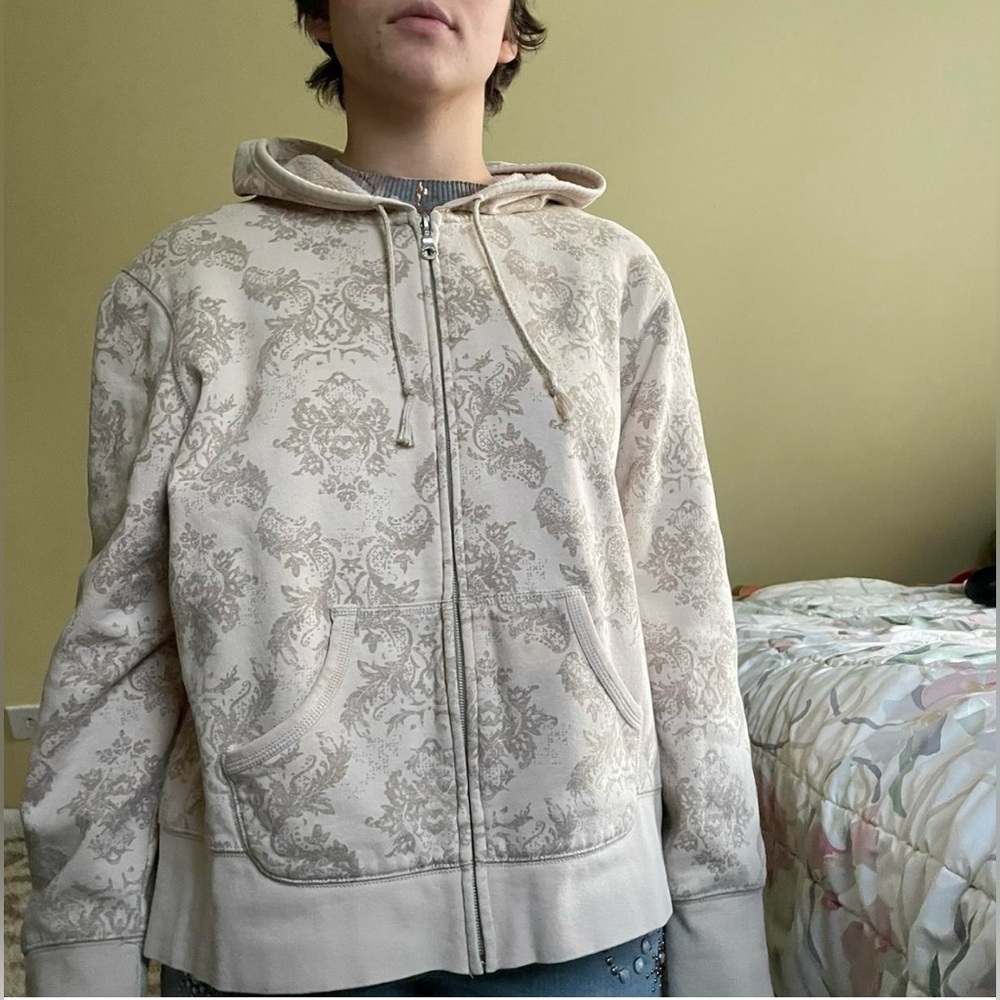 NWT SONOMA HOODIE ……..201DD